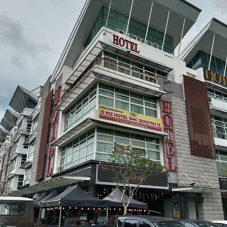 Capital O 812 Hotel Smc Seksyen 13 Shah Alam Esterno foto