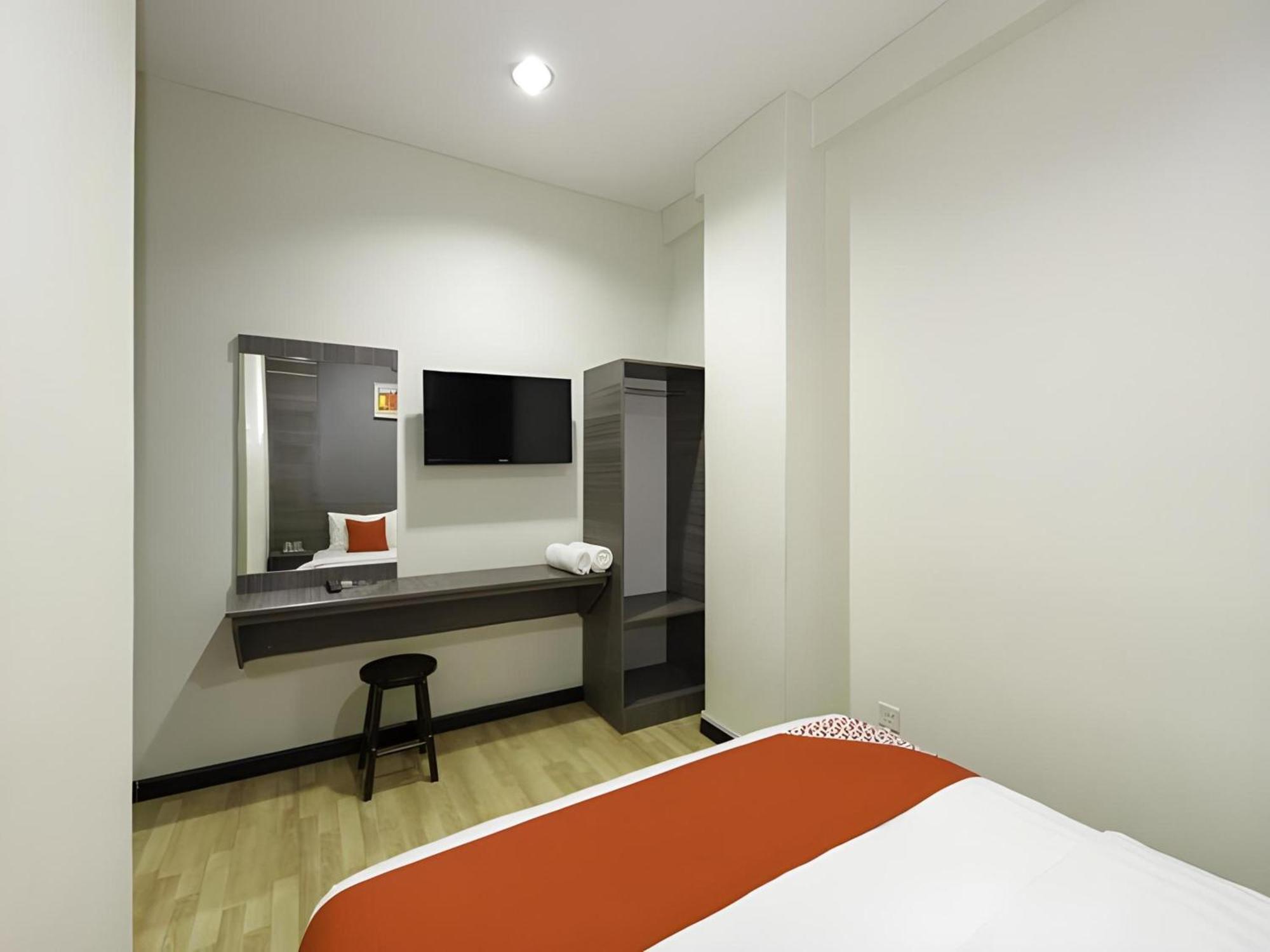 Capital O 812 Hotel Smc Seksyen 13 Shah Alam Esterno foto