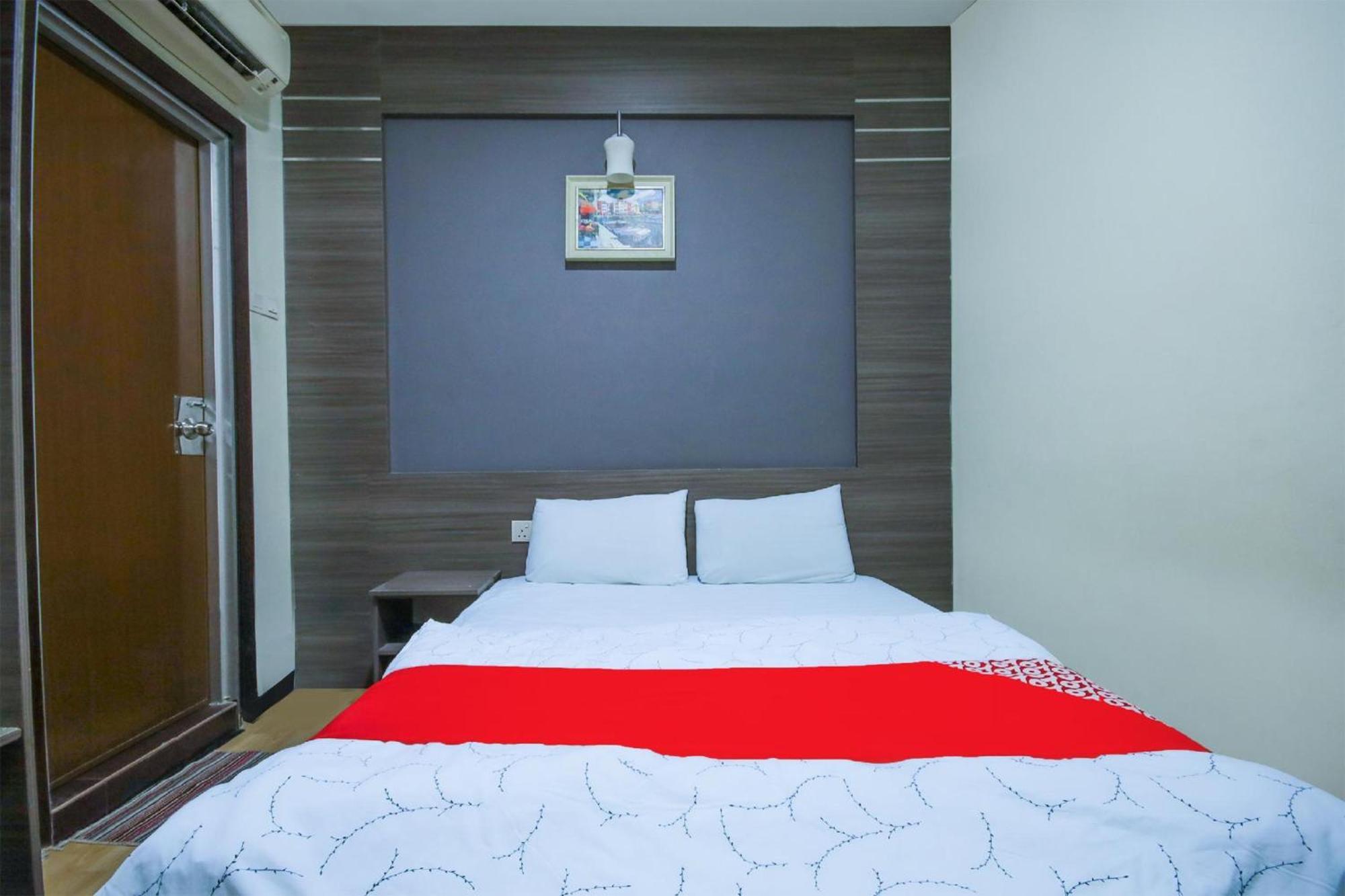 Capital O 812 Hotel Smc Seksyen 13 Shah Alam Esterno foto