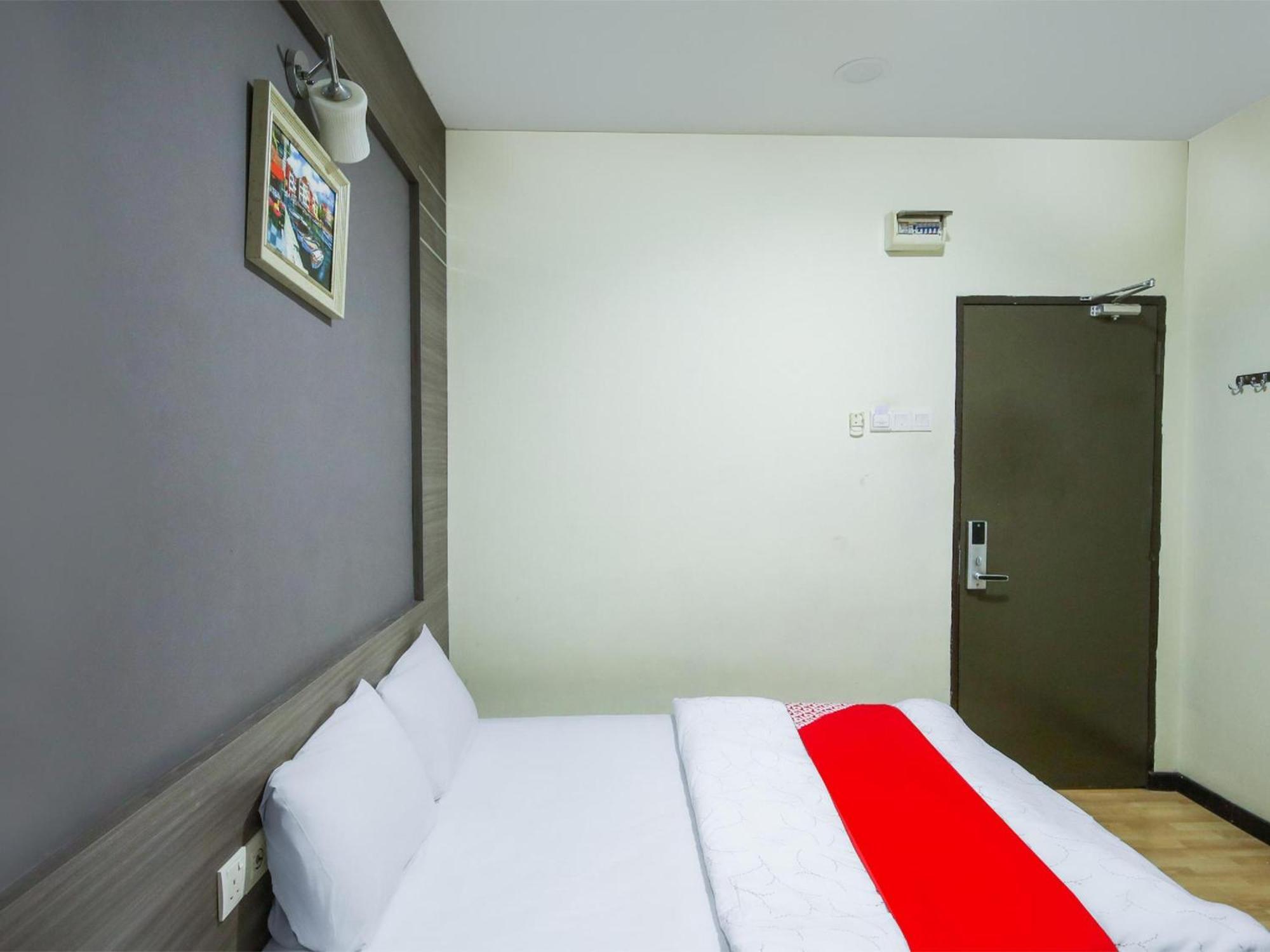 Capital O 812 Hotel Smc Seksyen 13 Shah Alam Esterno foto