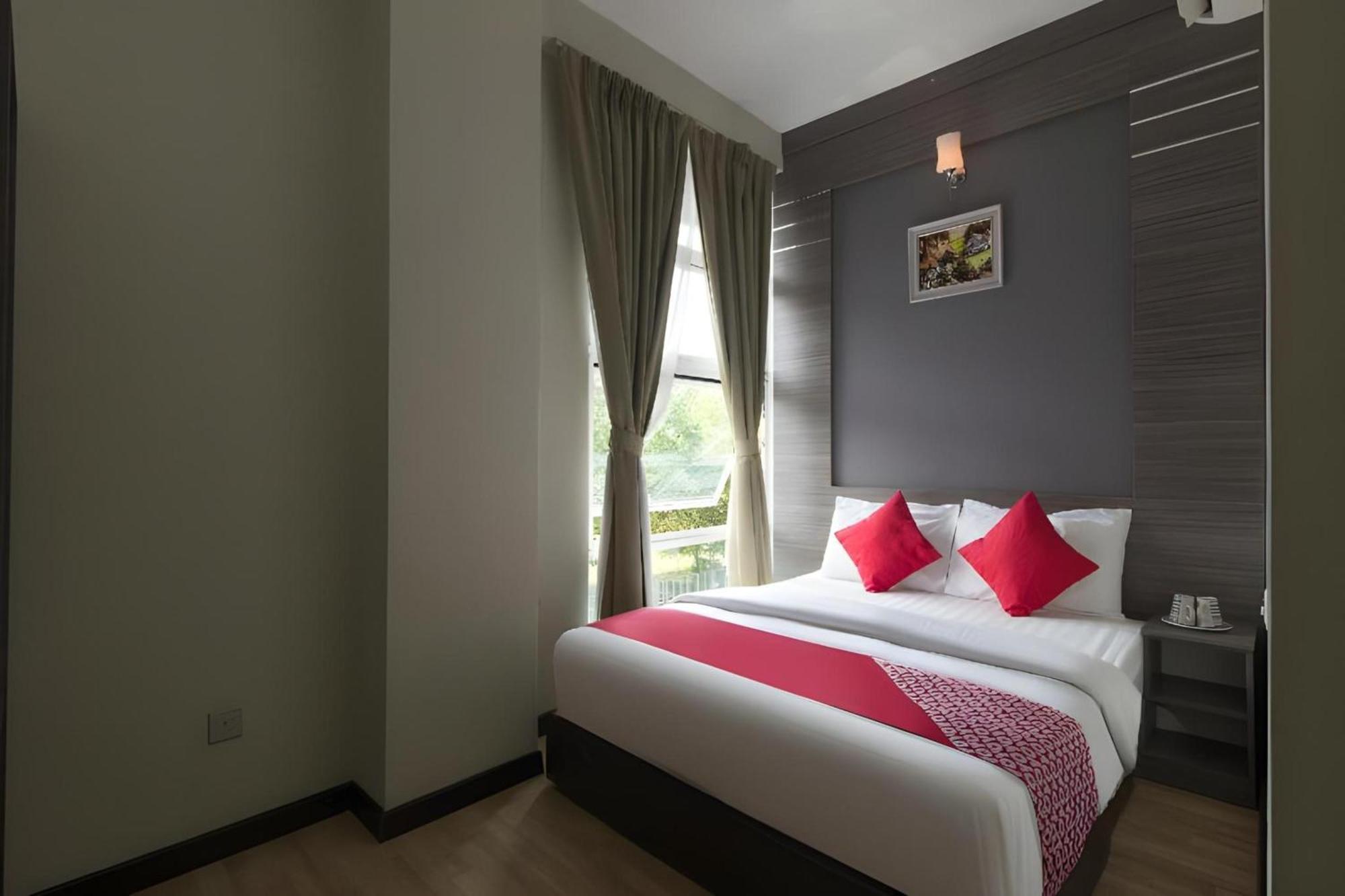 Capital O 812 Hotel Smc Seksyen 13 Shah Alam Esterno foto