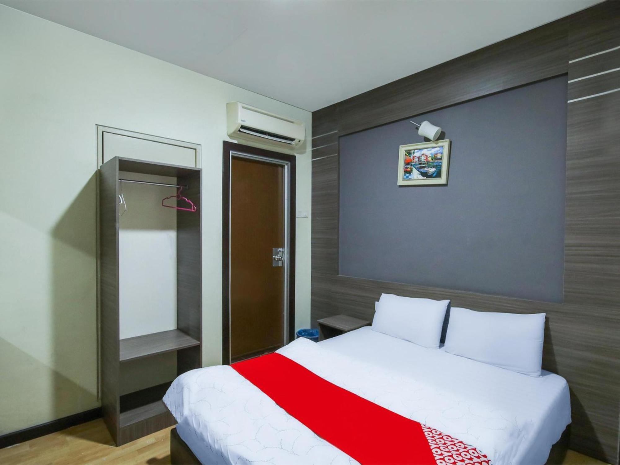 Capital O 812 Hotel Smc Seksyen 13 Shah Alam Esterno foto