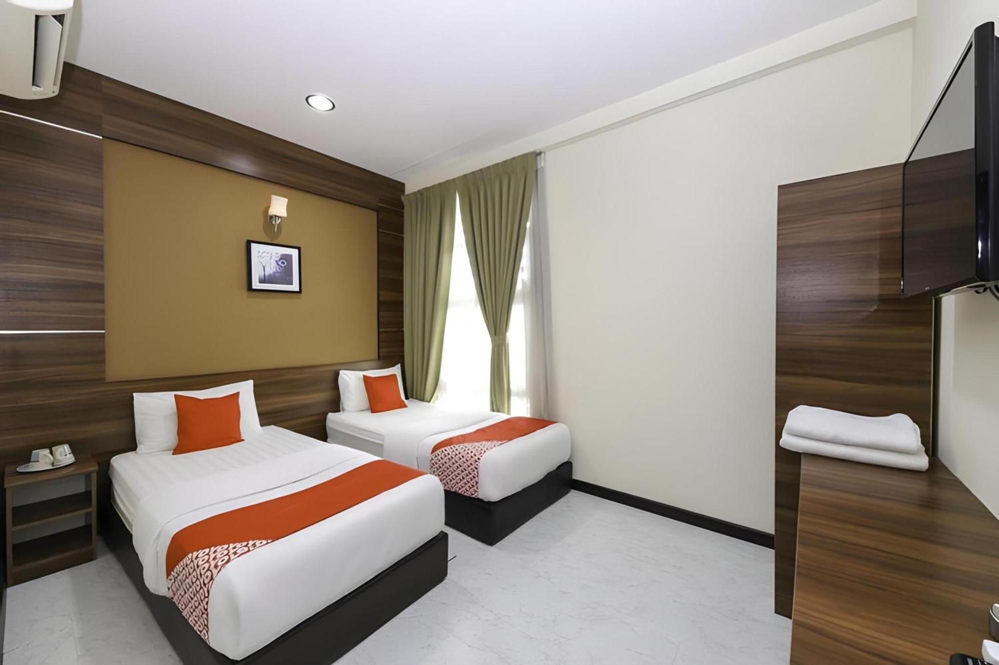 Capital O 812 Hotel Smc Seksyen 13 Shah Alam Esterno foto