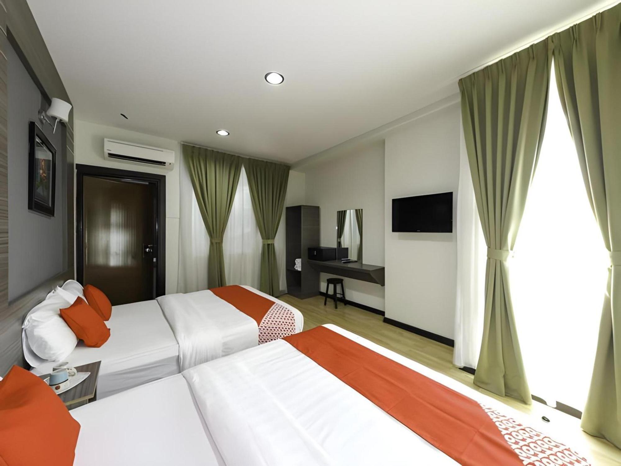 Capital O 812 Hotel Smc Seksyen 13 Shah Alam Esterno foto